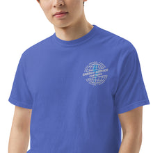 Load image into Gallery viewer, Old School Globe - Men’s Heavyweight T-shirt